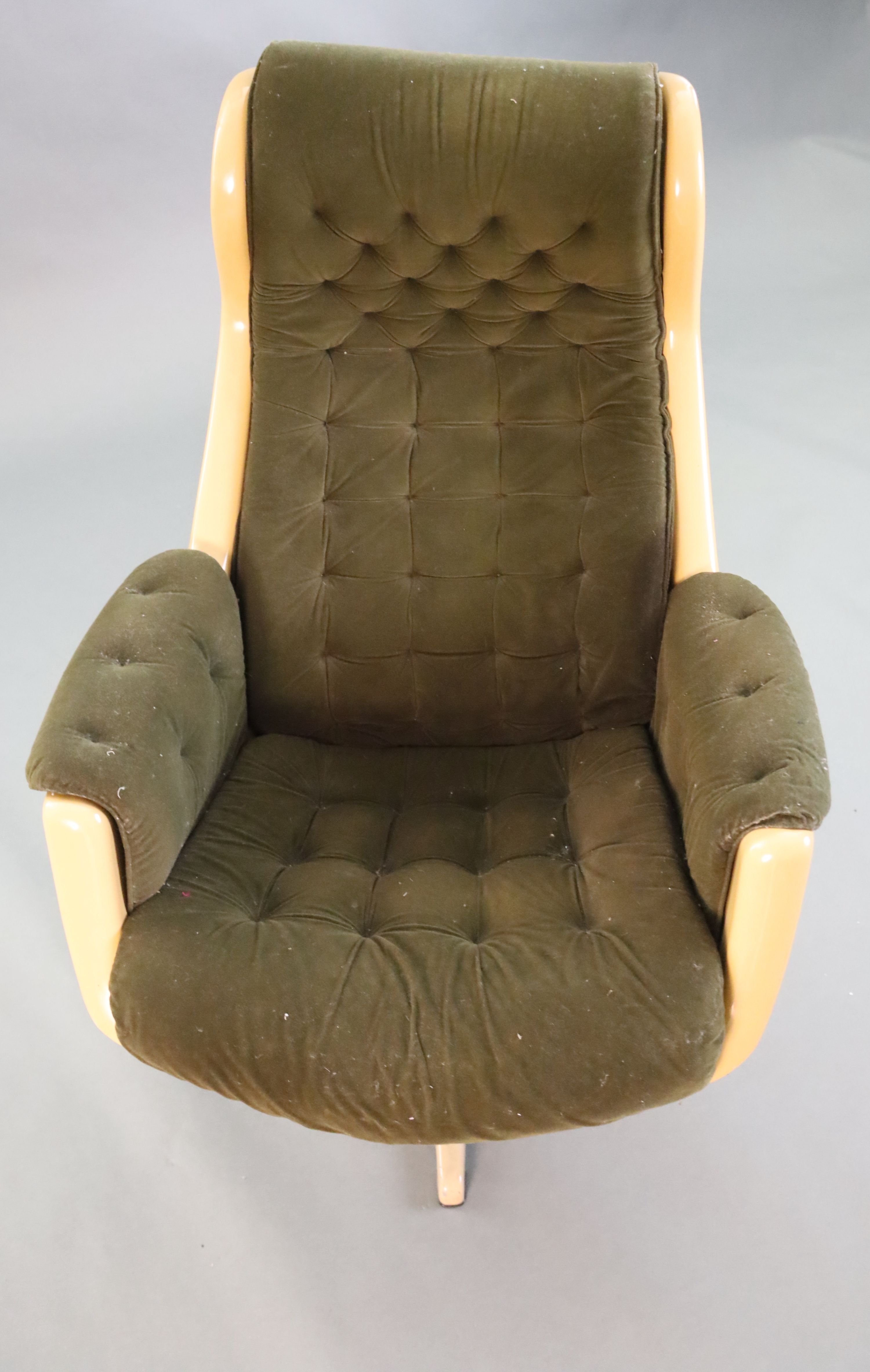 A Svensson and Sandstrom Swedish moulded plastic chair, W.2ft 5in. D.2ft 9in. H.3ft 2in.